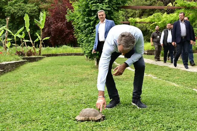 Επίσκεψη Μητσοτάκη στον Διομήδειο Βοτανικό Κήπο 