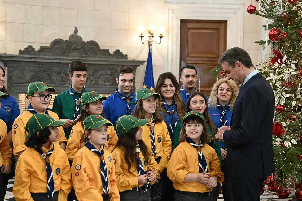 Ο πρωθυπουργός άκουσε τα πρωτοχρονιάτικα κάλαντα