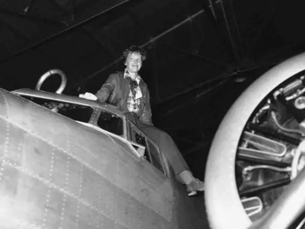 amelia_earhart