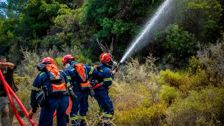 Επιχείρηση κατάσβεσης φωτιάς