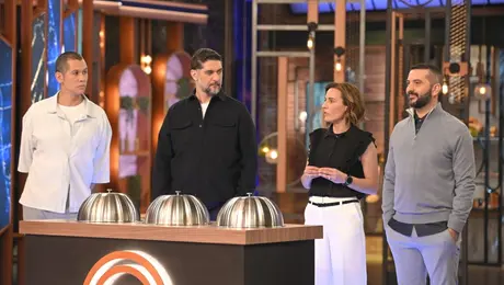 Η Νικολέττα Σιδηροπούλου με τους κριτές του MasterChef